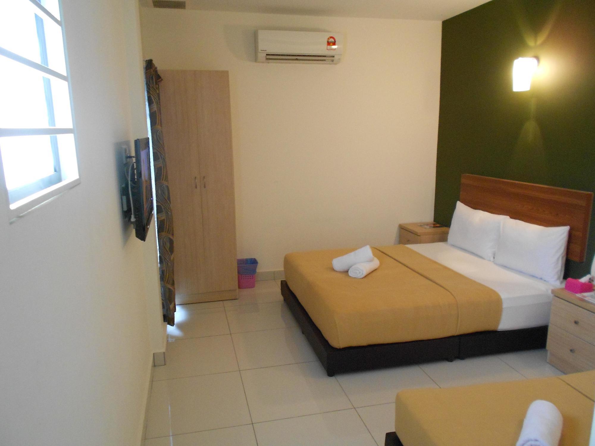 קמפונג דנגקיל Coop Hotel Putrajaya & Cyberjaya מראה חיצוני תמונה