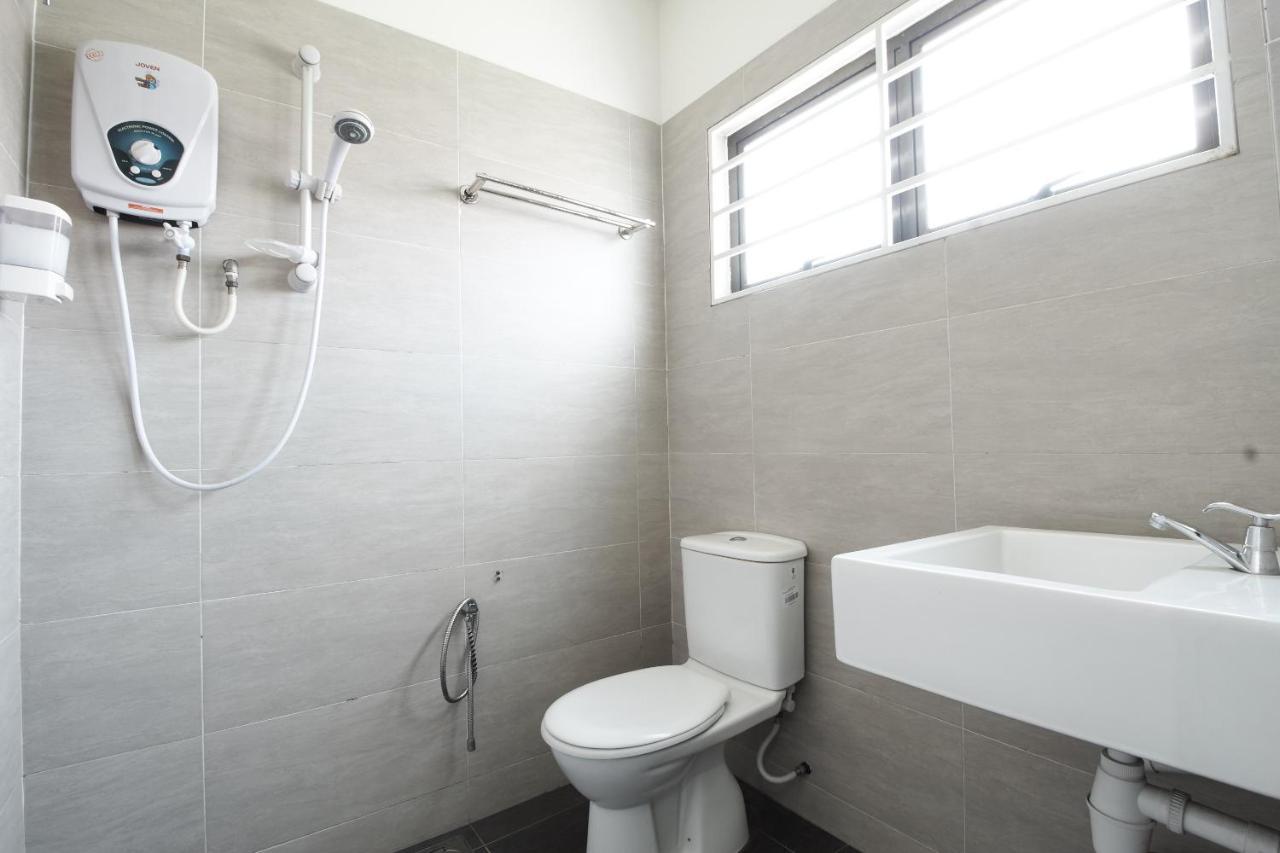 קמפונג דנגקיל Coop Hotel Putrajaya & Cyberjaya מראה חיצוני תמונה